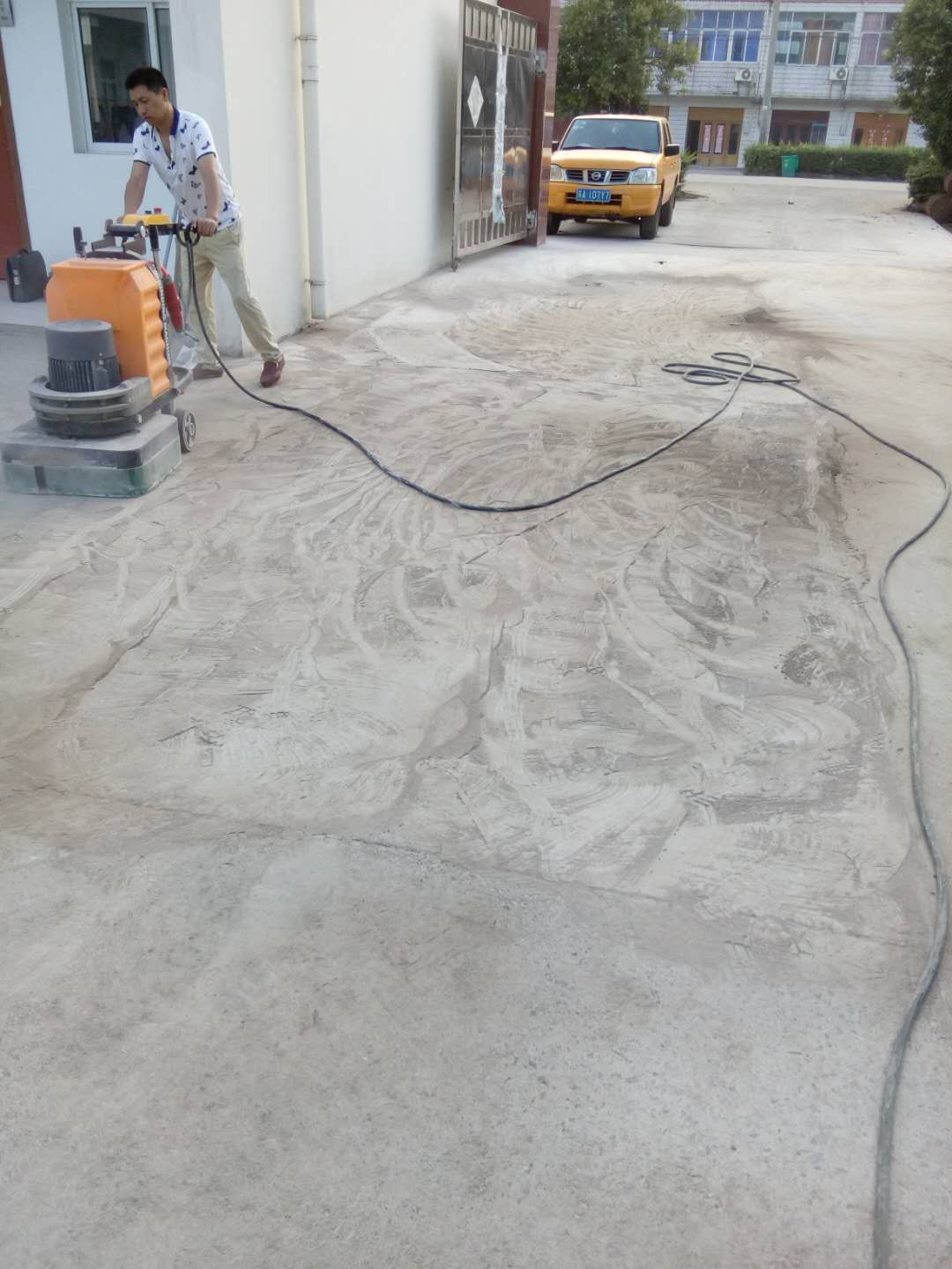 水泥地面起砂处理3
