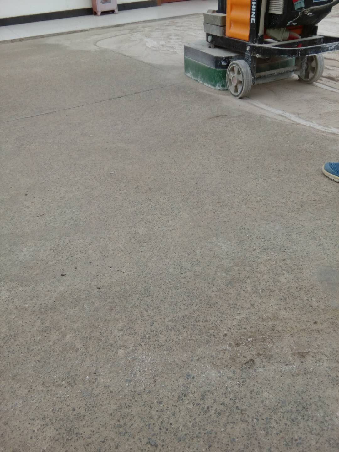 水泥地面起砂处理1